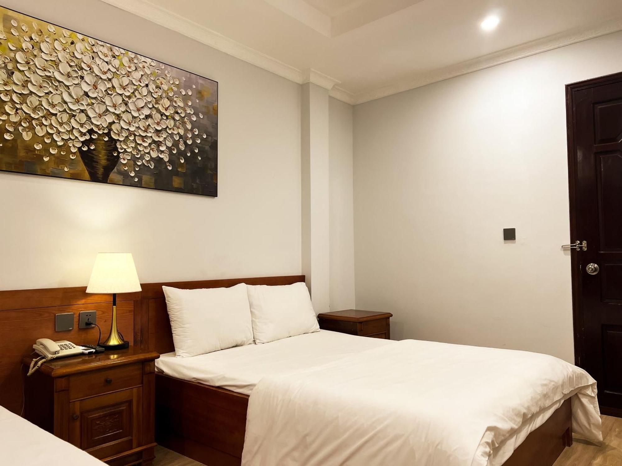Ven Ho Hotel Hanoi Exteriör bild